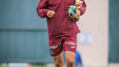 Fransız orta saha oyuncusu Tim Jabol Folcarelli, Trabzonspor'da bu sezon