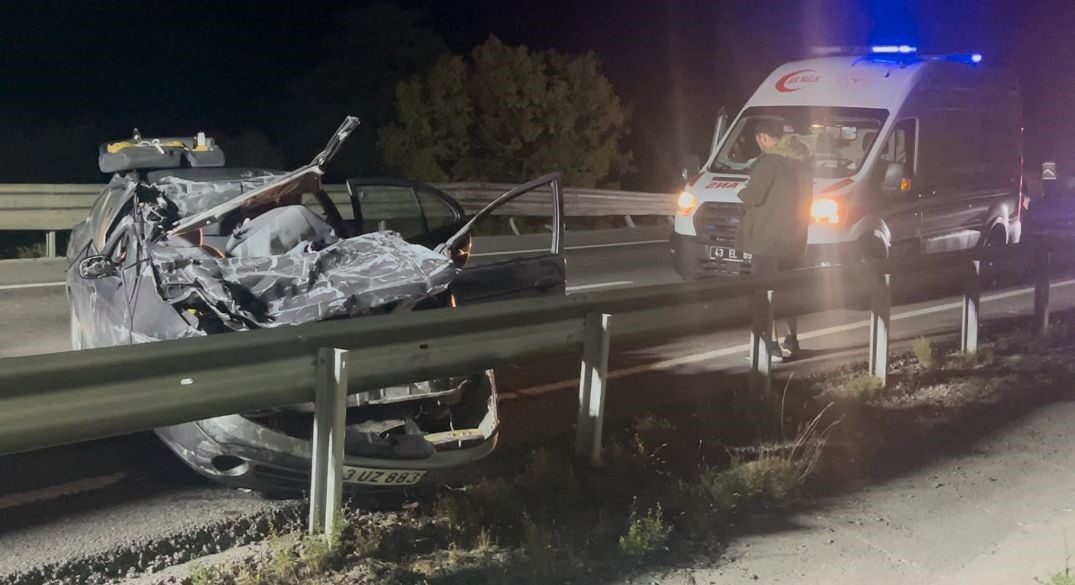 Kütahya’nın Tavşanlı ilçesinde meydana gelen kazada, İbrahim Aras'ın kullandığı otomobil,