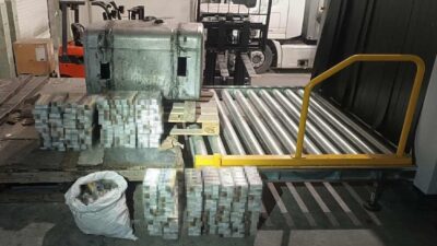 Edirne Hamzabeyli Sınır Kapısı'ndan yola çıkan Rumen şoförün kullandığı tırda,