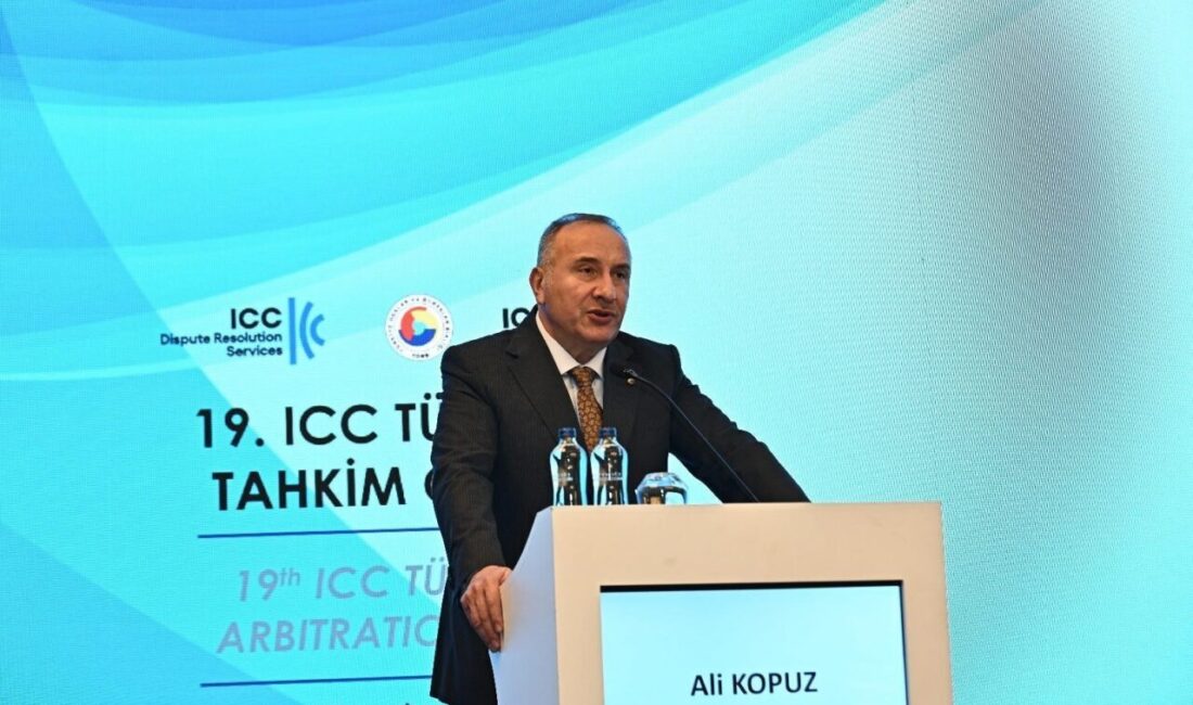 Ali Kopuz: “Yatırım Ortamında Sözleşme Güvencesi Sağlamak İçin ICC Tahkim Sisteminin Önemi Büyük” Türkiye Odalar ve Borsalar Birliği Başkan Yardımcısı Ali Kopuz, İstanbul'da