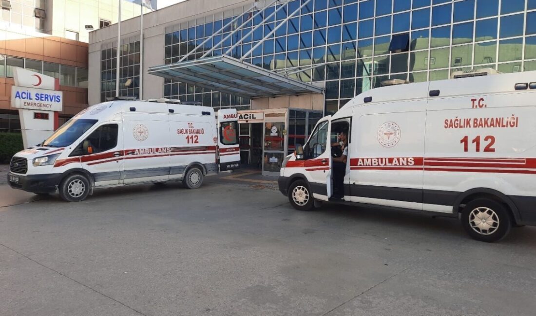 Tokat'taki Zübeyde Anadolu Lisesi'nde 5 öğrenci, sipariş ettikleri tavuk dürüm