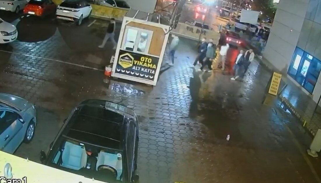 Tokat'ta bir kafede "yan baktın" tartışması sonucu 23 yaşındaki Kenan