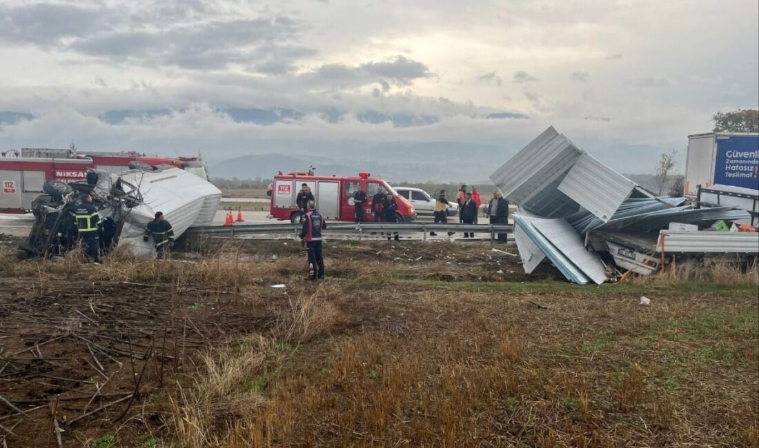 Niksar’da meydana gelen trafik kazasında bir kişi yaralandı, soruşturma başlatıldı. Tokat'ın Niksar ilçesinde meydana gelen trafik kazasında, O.T. (21) idaresindeki