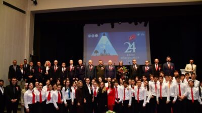 24 Kasım Öğretmenler Günü, Hamamizade İhsan Bey Kültür Merkezi'nde kutlandı.