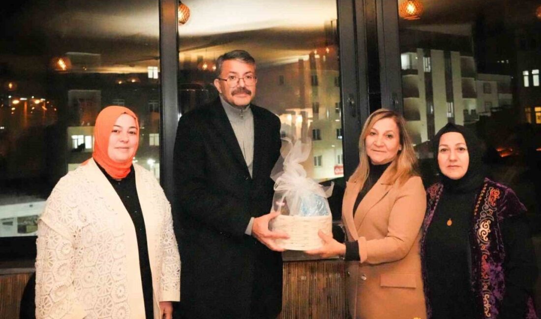 İçişleri Bakanlığı'nın "Huzur ve Kardeşlik Buluşmaları" projesi çerçevesinde Trabzon'dan gelen