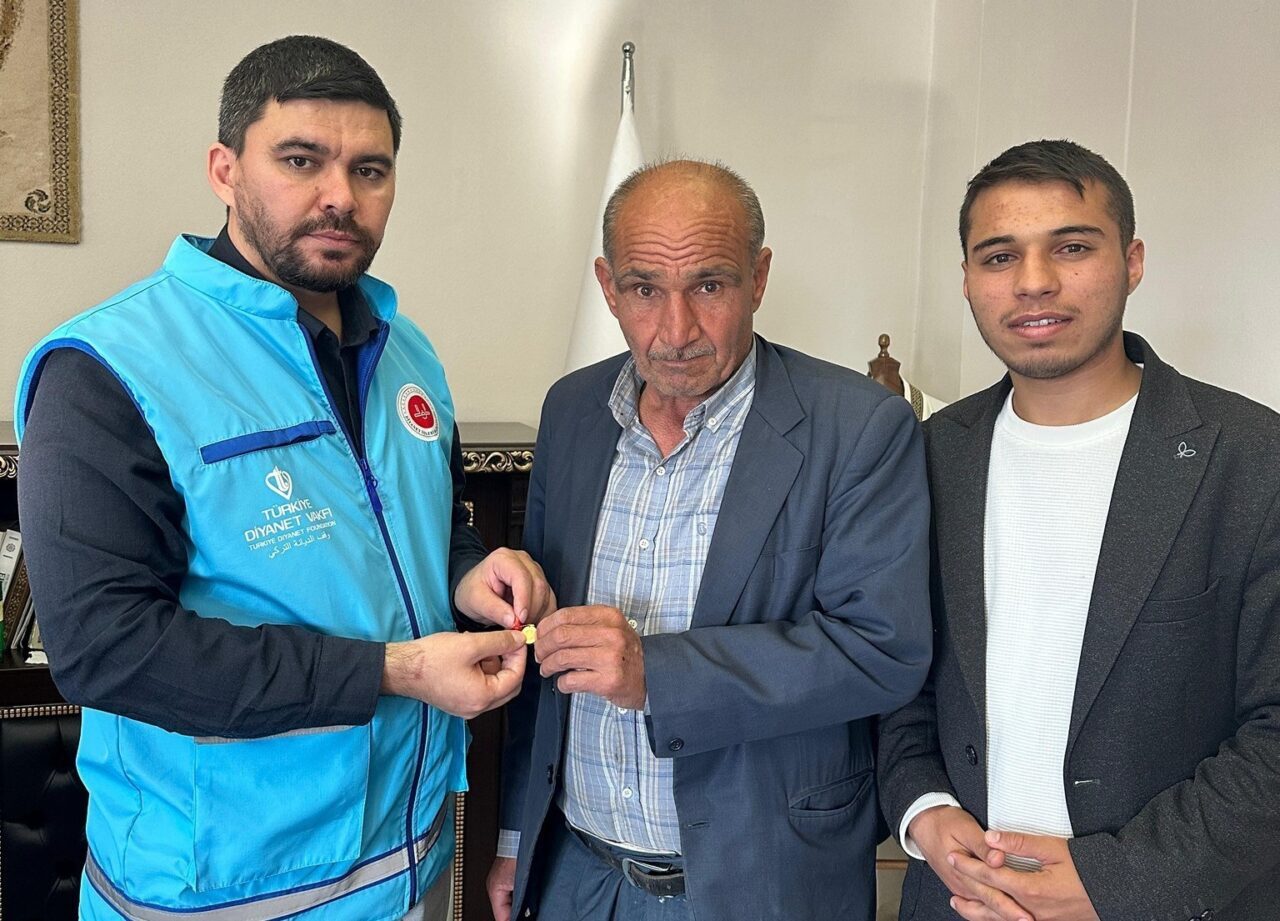 Adıyaman'ın Samsat ilçesinde TEOG'da birinci olan Zeynep Şimşek, trafik kazasında