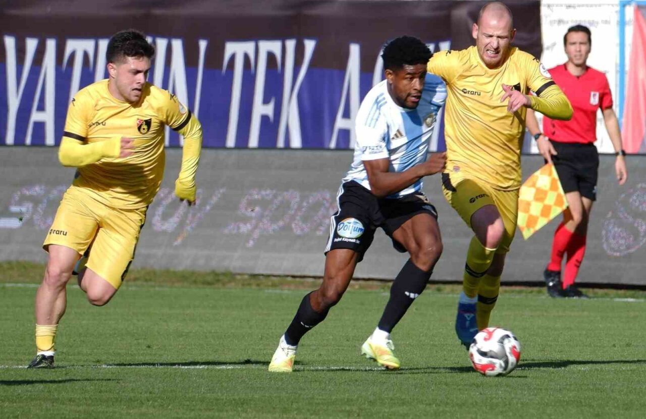 Erzurumspor FK, Trendyol 1. Lig'in 15. haftasında İstanbulspor'u 4-0 yenerek