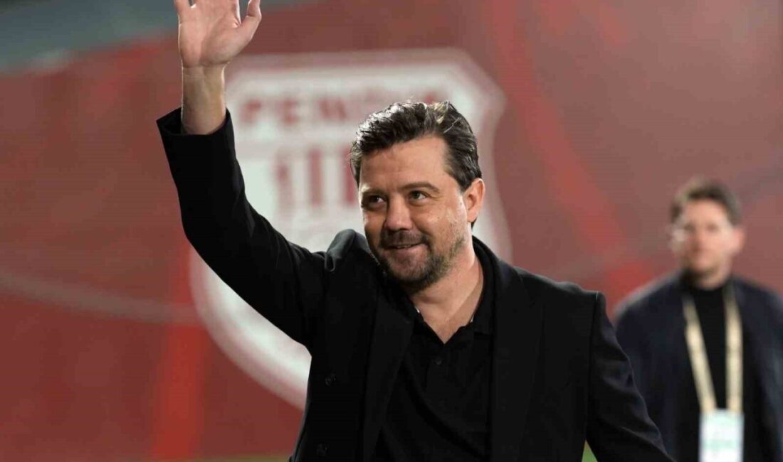 Pendikspor, 1. Lig'in 15. haftasında Manisa FK'yı 2-0'la geçerek önemli