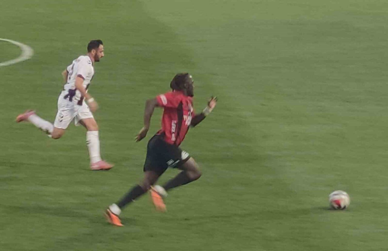 Vanspor FK, Ankara Keçiörengücü ile 14. hafta maçında 1-1 berabere kaldı