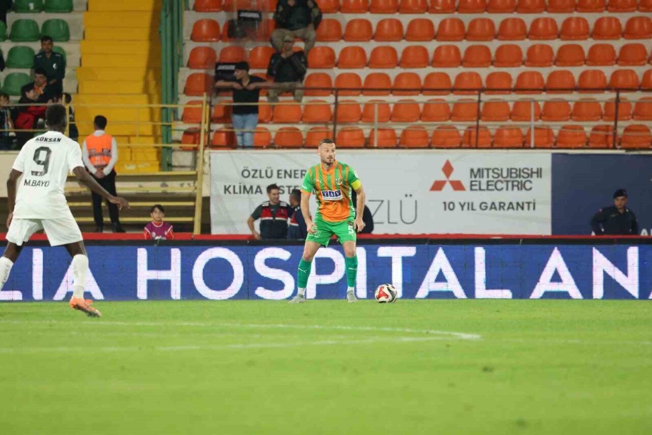 Trendyol Süper Lig'in 11. haftasında Alanyaspor, Gaziantep FK ile 0-0