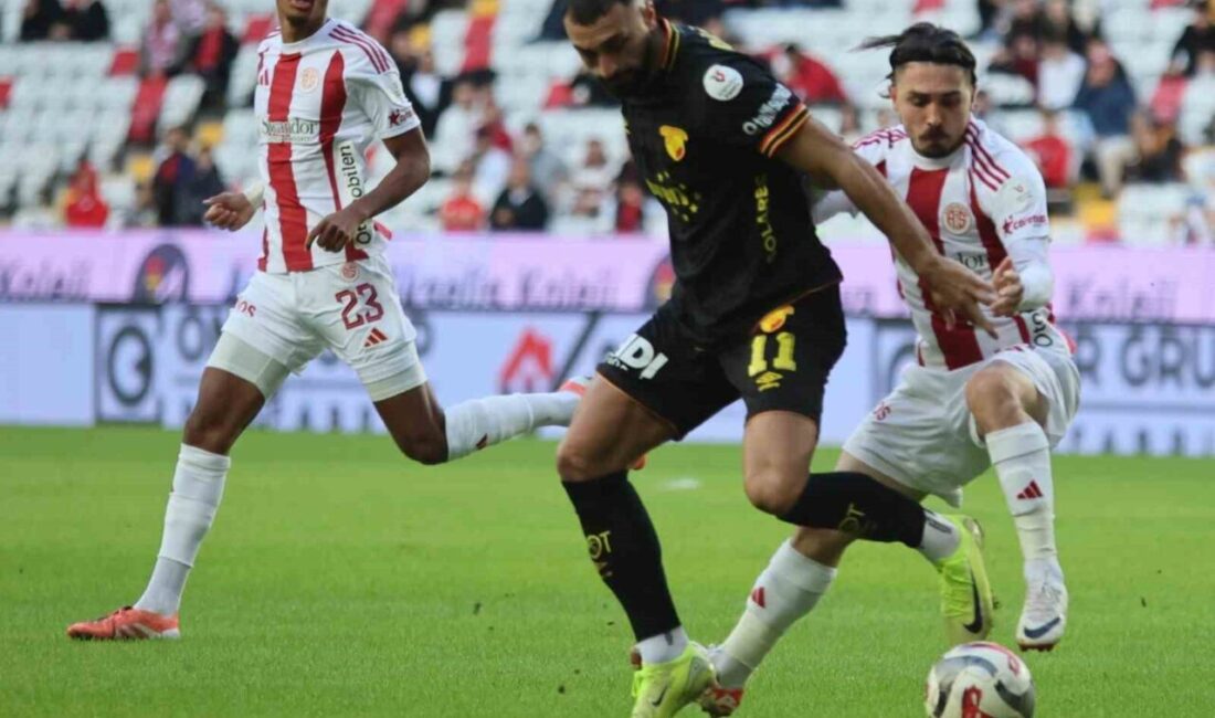 Antalyaspor, Göztepe’yi 1-0 Geçerek Maçın İlk Yarısını Üstün Tamamladı Trendyol Süper Lig'in 14. haftasında Antalyaspor, kendi evinde Göztepe'yi konuk