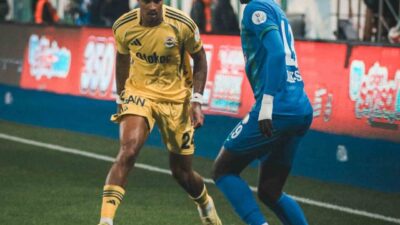 Trendyol Süper Lig'de Çaykur Rizespor, Fenerbahçe'yi konuk ediyor. İlk yarıda