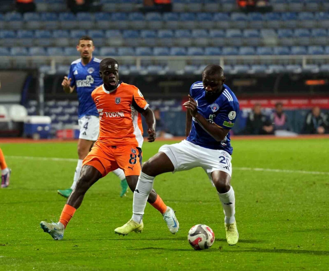 Başakşehir, Kasımpaşa’yı Deplasmanda 3-1 Yenerek Önemli Bir Galibiyet Aldı