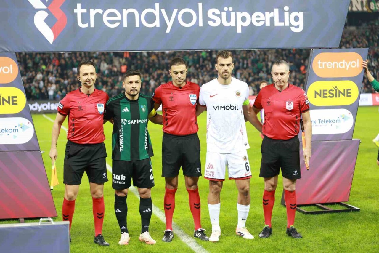Trendyol Süper Lig 14. haftasında Kocaelispor, kendi sahasında Gençlerbirliği ile