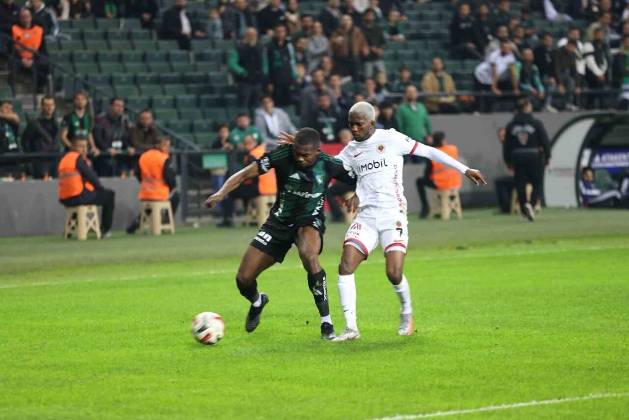 Trendyol Süper Lig'de Kocaelispor, Gençlerbirliği'ni 1-0 yenerek 14. haftayı galibiyetle