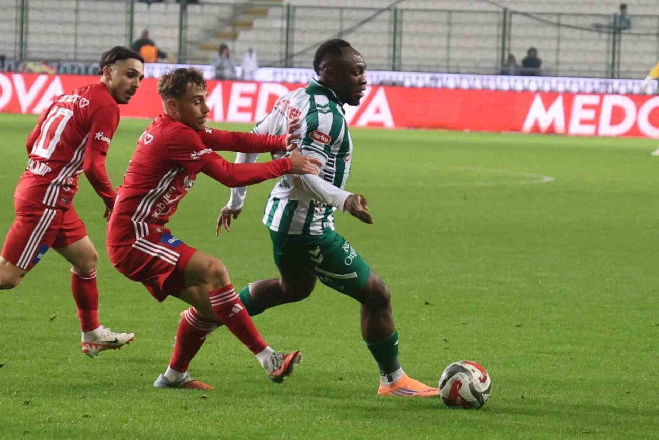 Trendyol Süper Lig'de Konyaspor, Antalyaspor ile karşı karşıya geldikleri 13.