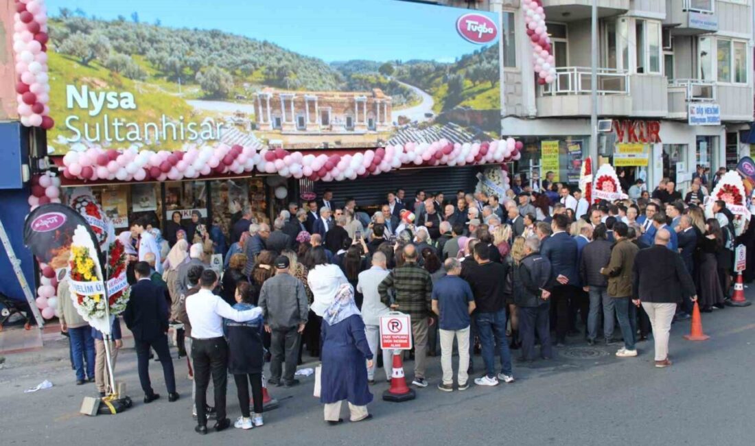Tuğba Kuruyemiş, Aydın'daki 127. mağazasını açtı. Bölge Müdürü Hasan Hüseyin