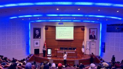 TÜGVA, Erzurum'da "Zor Zamanlarda Umudu Korumak" programında gençlerle bir araya