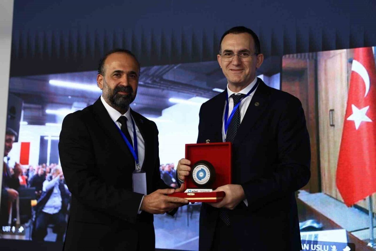 Bu yıl yedincisi düzenlenen Uluslararası Türk Dünyası Fen Bilimleri ve