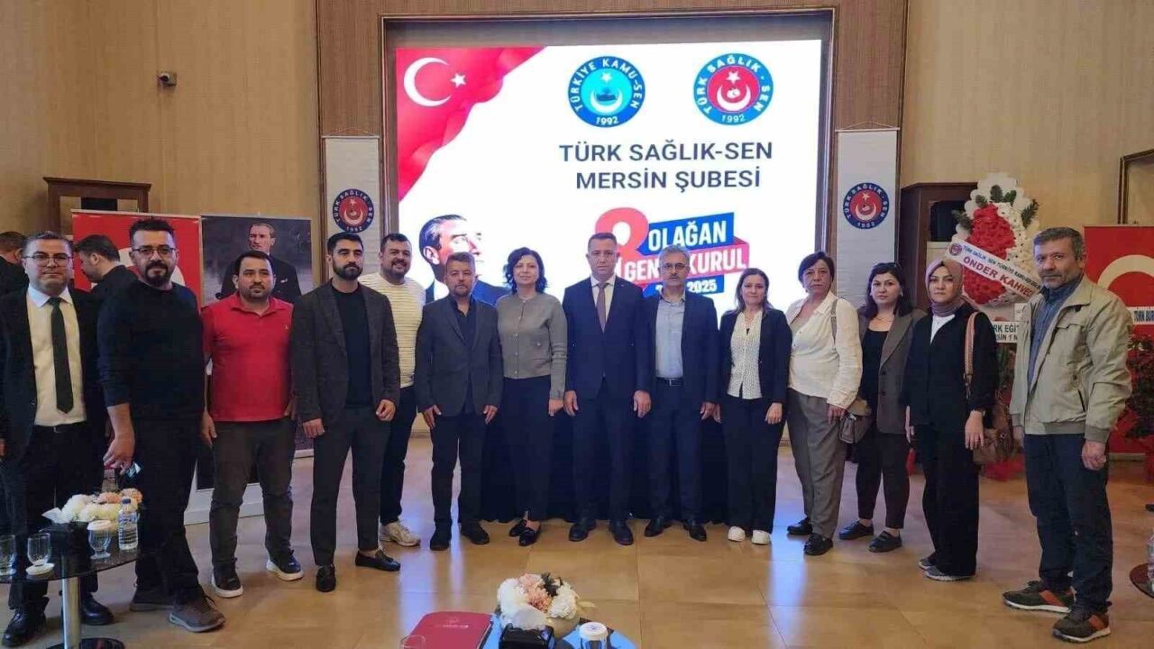 Türk Sağlık-Sen Mersin Şubesi’nin 8. Olağan Genel Kurulu'nda Halil Vural,