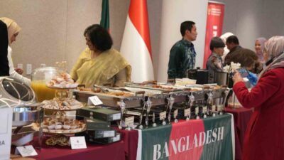 New York'taki Türkevi'nde Emine Yıldız öncülüğünde gerçekleşen İslam Mirası Derneği’nin