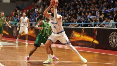Türkiye Basketbol Ligi'nde Kocaeli Büyükşehir Belediye Kağıtspor, OGM Ormanspor'a 67-74'le