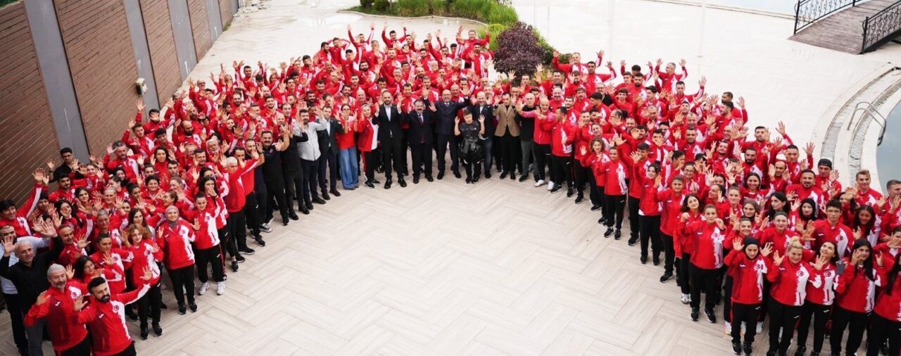 Türkiye, işitme engelli sporcuları 25. Deaflympics Oyunları için Tokyo'da 186