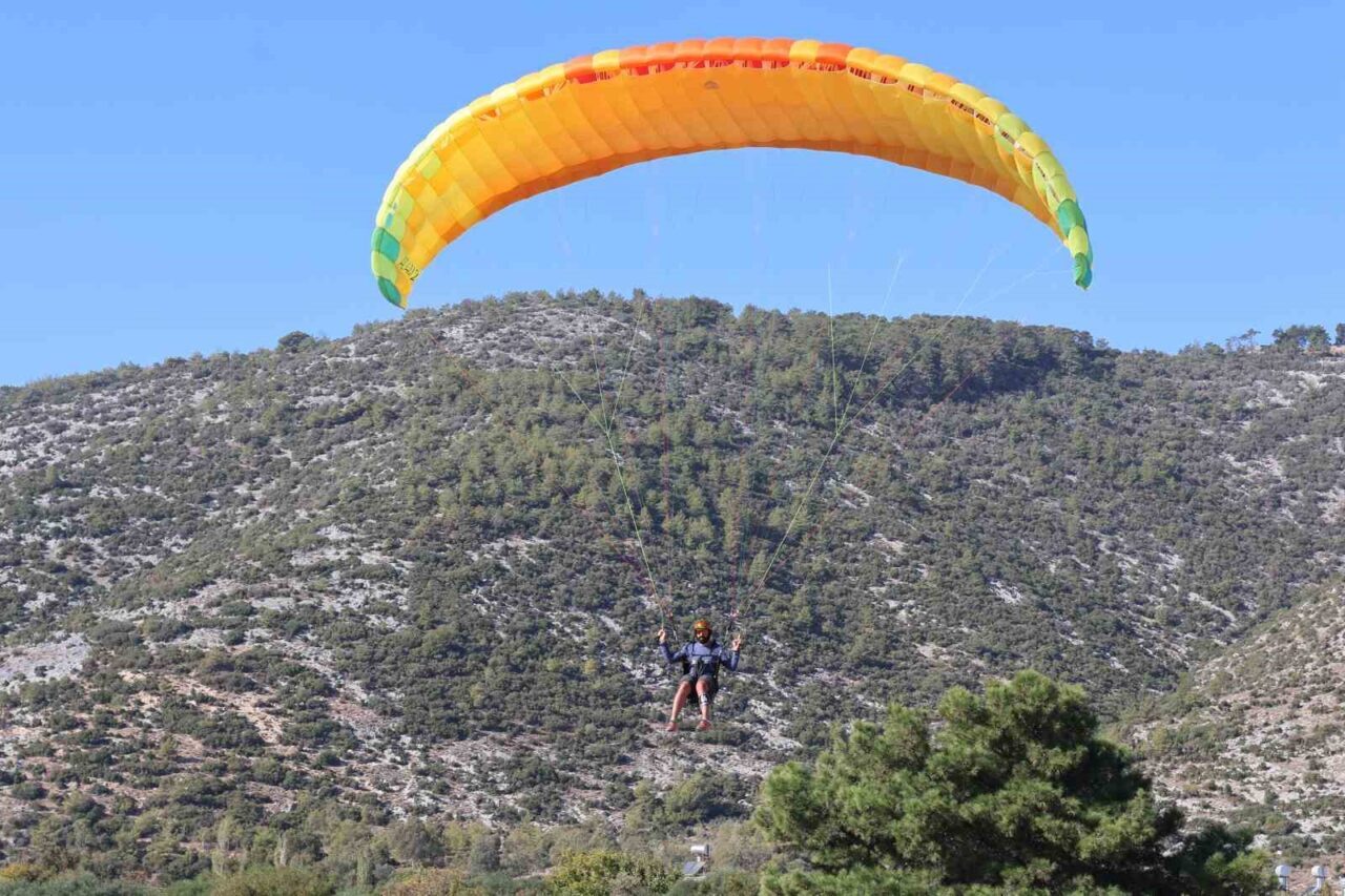 Anamur’da Yamaç Paraşütü Türkiye Şampiyonası Süper Finali Rekabetle Gerçekleşti
