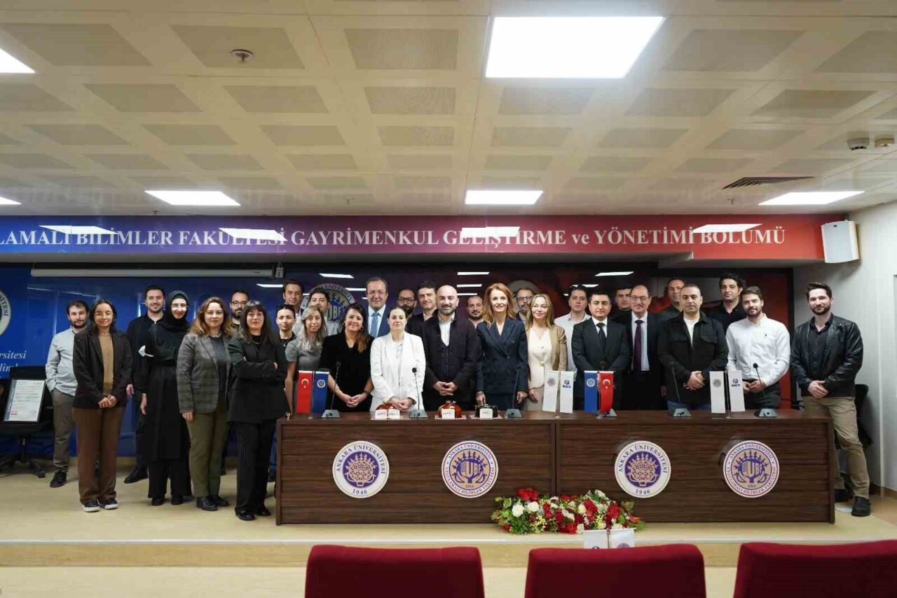 Aras Elektrik, EPDK onaylı UMASS Green AI-Uydu Entegre Milli Akıllı