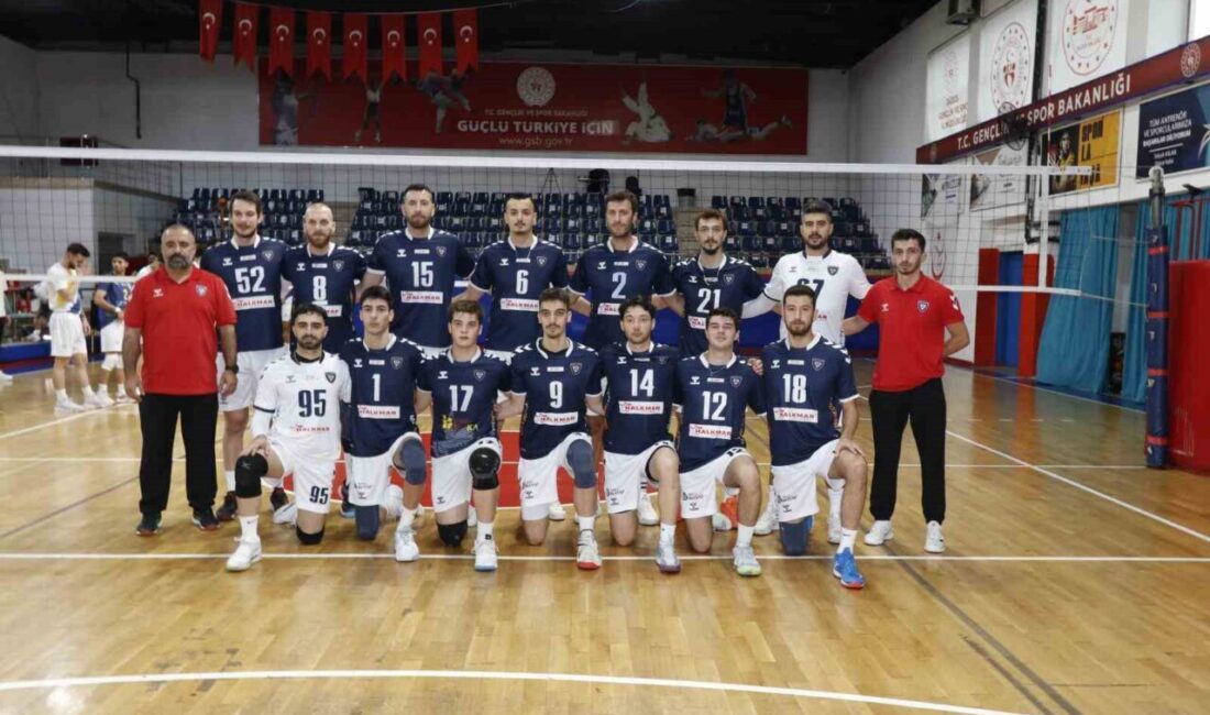 Düzce Belediyesi Spor Akademisi Voleybol Takımı, 12 Kasım Anısına Sahaya İhtişamla Çıktı Düzce Belediyesi Spor Akademisi Voleybol Takımı, 18 Temmuz Spor Salonu'nda