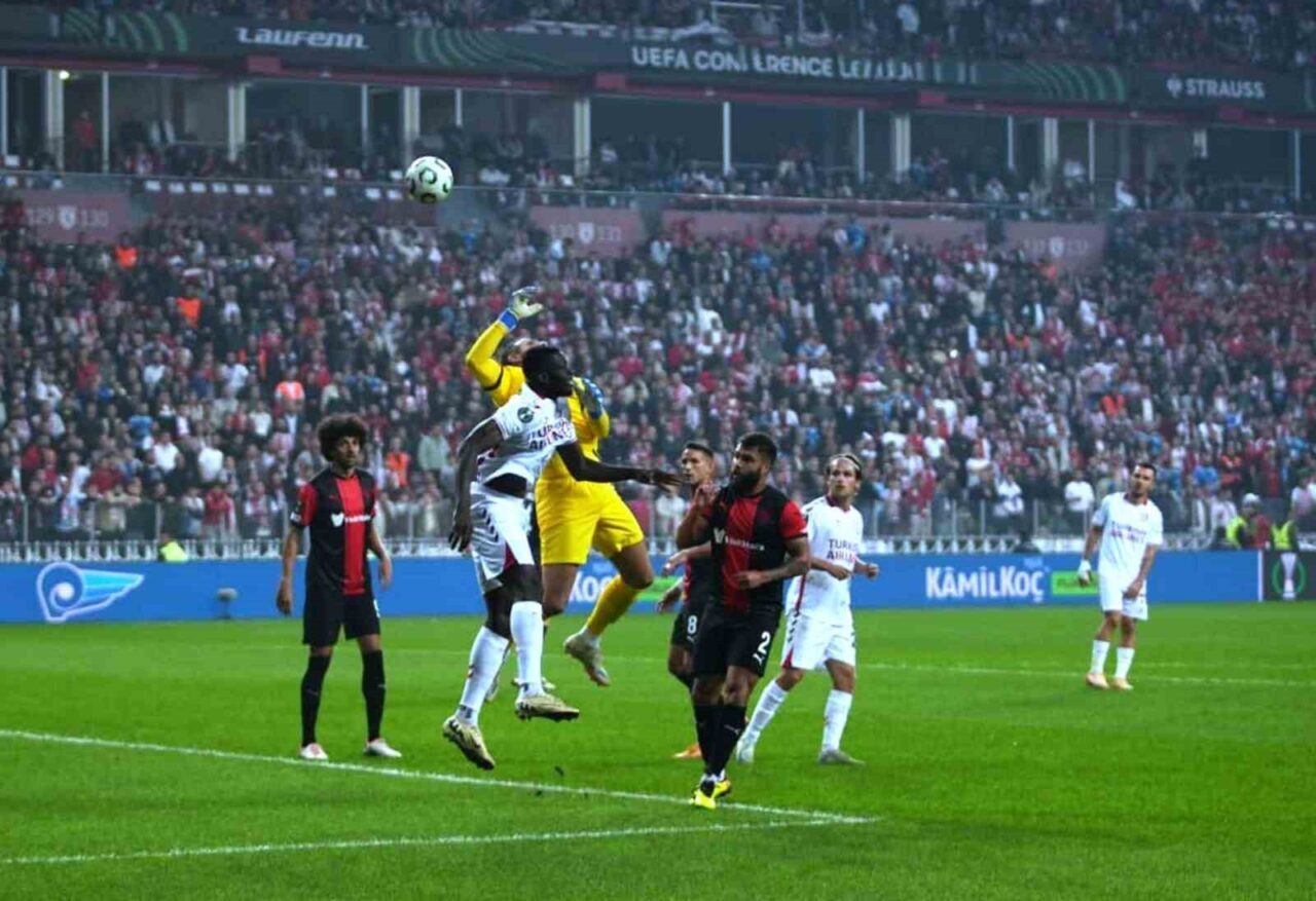 Samsunspor, UEFA Konferans Ligi 3. hafta maçında Malta'nın Hamrun takımıyla