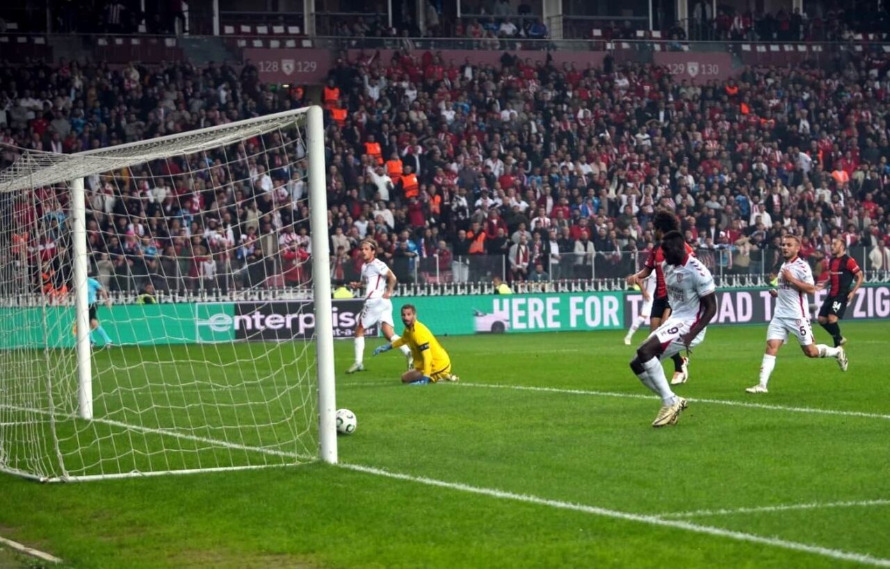 UEFA Konferans Ligi 3. hafta maçında Samsunspor, evinde Hamrun'u 1-0