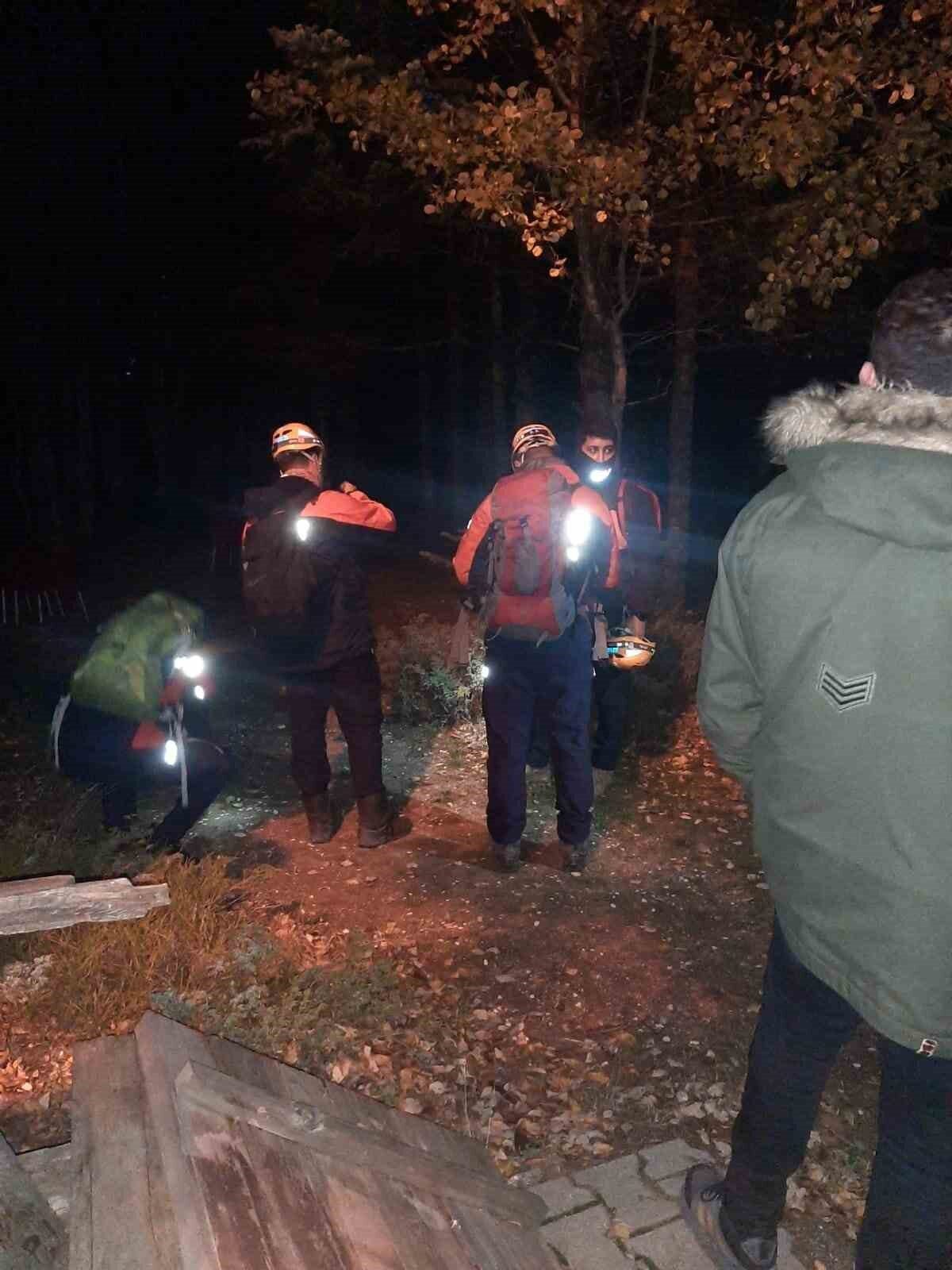 Bursa'nın Uludağ bölgesinde kaybolan 16-17 yaşlarındaki dört çocuk, arama kurtarma