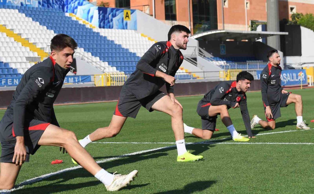 Ümit Milli Futbol Takımı, yarın Ukrayna ile oynayacağı 2027 UEFA