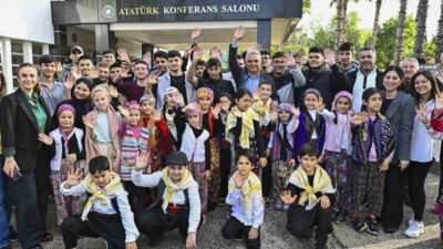 Muratpaşa Belediye Başkanı Ümit Uysal, Akdeniz Üniversitesi'nde düzenlenen Uygulamalı Yörük