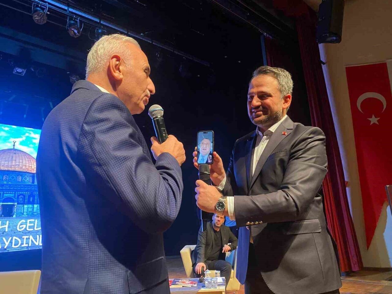 Ümraniye'de 18. Geleneksel Spor Oyunları Lansmanı yapıldı. Etkinliğe katılan Gençlik