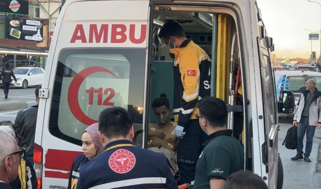 Ümraniye’de Depoda Meydana Gelen Yangında Bir İşçi Dumandan Etkilendi Ümraniye'de bir iş yerinin deposunda çıkan yangında bir işçi dumandan