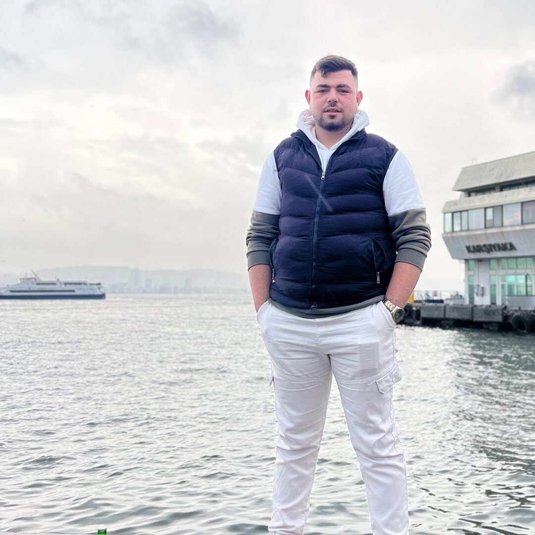 Urla’da Spor Tesisinde Projektör Tamiri Yapan Genç, Düşerek Hayatını Kaybetti