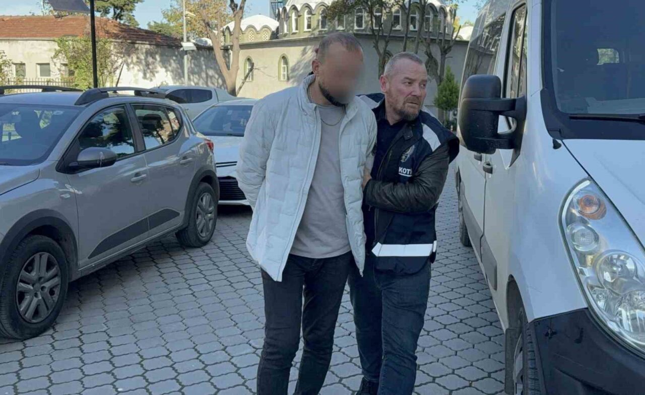 Samsun'un İlkadım ilçesinde Narkotik Suçlarla Mücadele Şube ekipleri, 39 yaşındaki