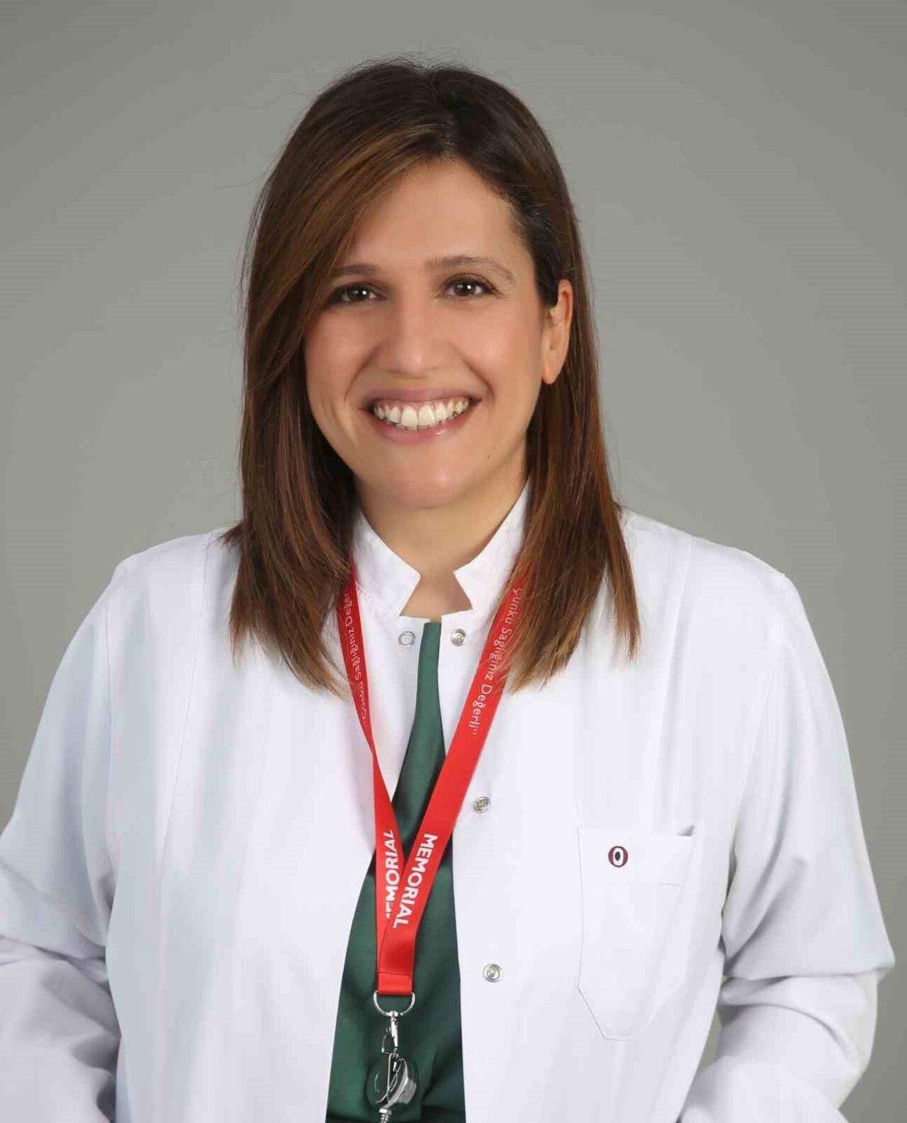 Uzm. Dr. Özden Yener Çakmak, kronik baş ağrıları için etkili