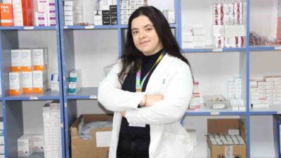 Sivas Devlet Hastanesi'nden Eczacı Makbule Mine Özyazıcı, Türkiye'de antibiyotik kullanımının