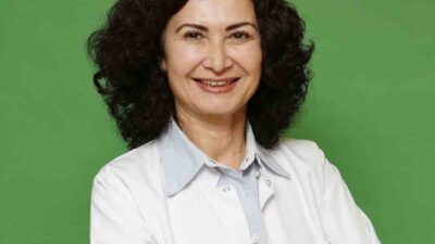 Acıbadem Hastanesi Nöroloji Uzmanı Dr. Hülya Yıldız Bayar, migrenin çoğunlukla