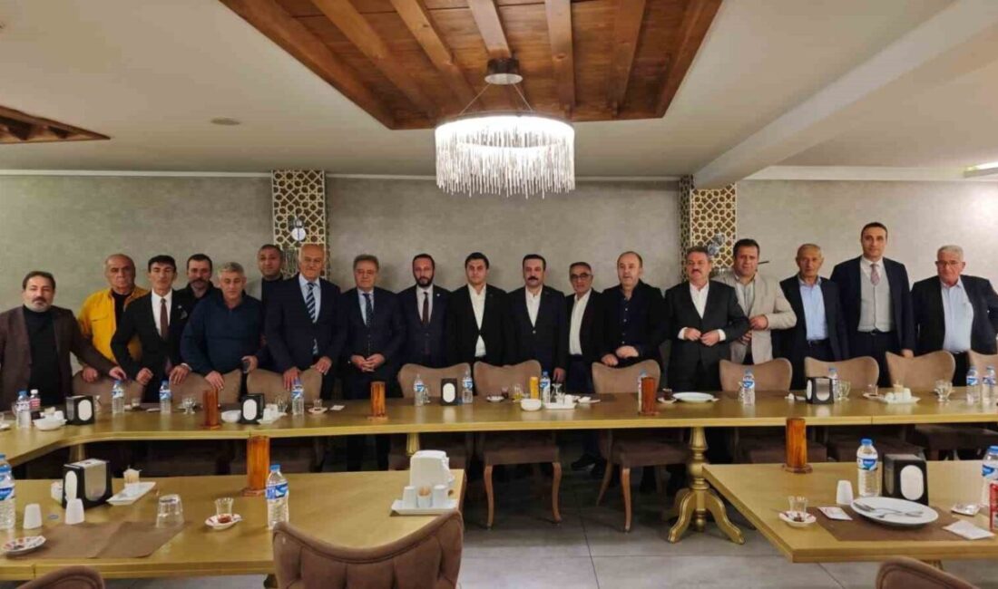 Erzurum'da düzenlenen "Yatırım İmkânları Programı"nda Uzundere ve Tortum ilçelerinin yatırım