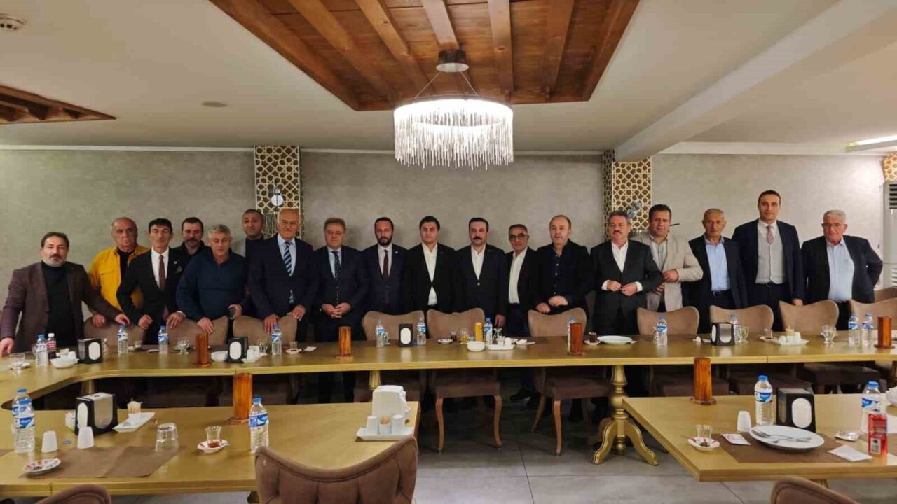 Erzurum'da düzenlenen "Yatırım İmkânları Programı"nda Uzundere ve Tortum ilçelerinin yatırım