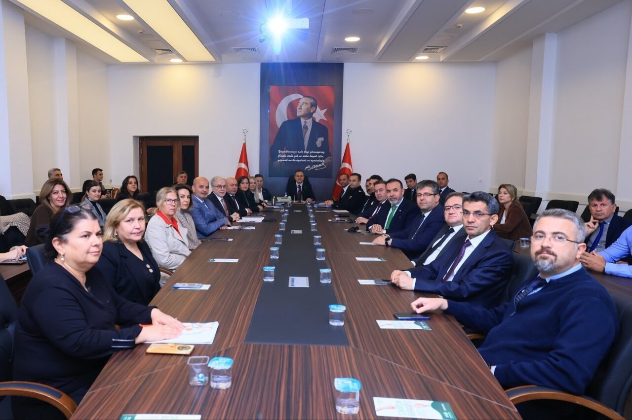 Muğla Valisi Dr. İdris Akbıyık, Bağımlılıkla Mücadele İl Koordinasyon Kurulu