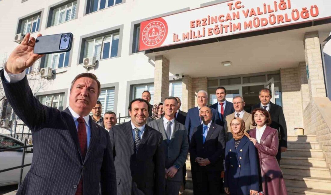 Erzincan Valisi Hamza Aydoğdu, 24 Kasım Öğretmenler Günü'nde öğretmenlerle bir