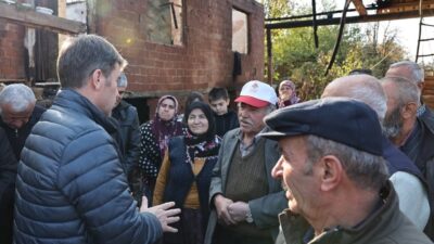 Amasya'nın Kaleköyü'nde çıkan yangında evleri yanan 70 yaşındaki Mehmet ve