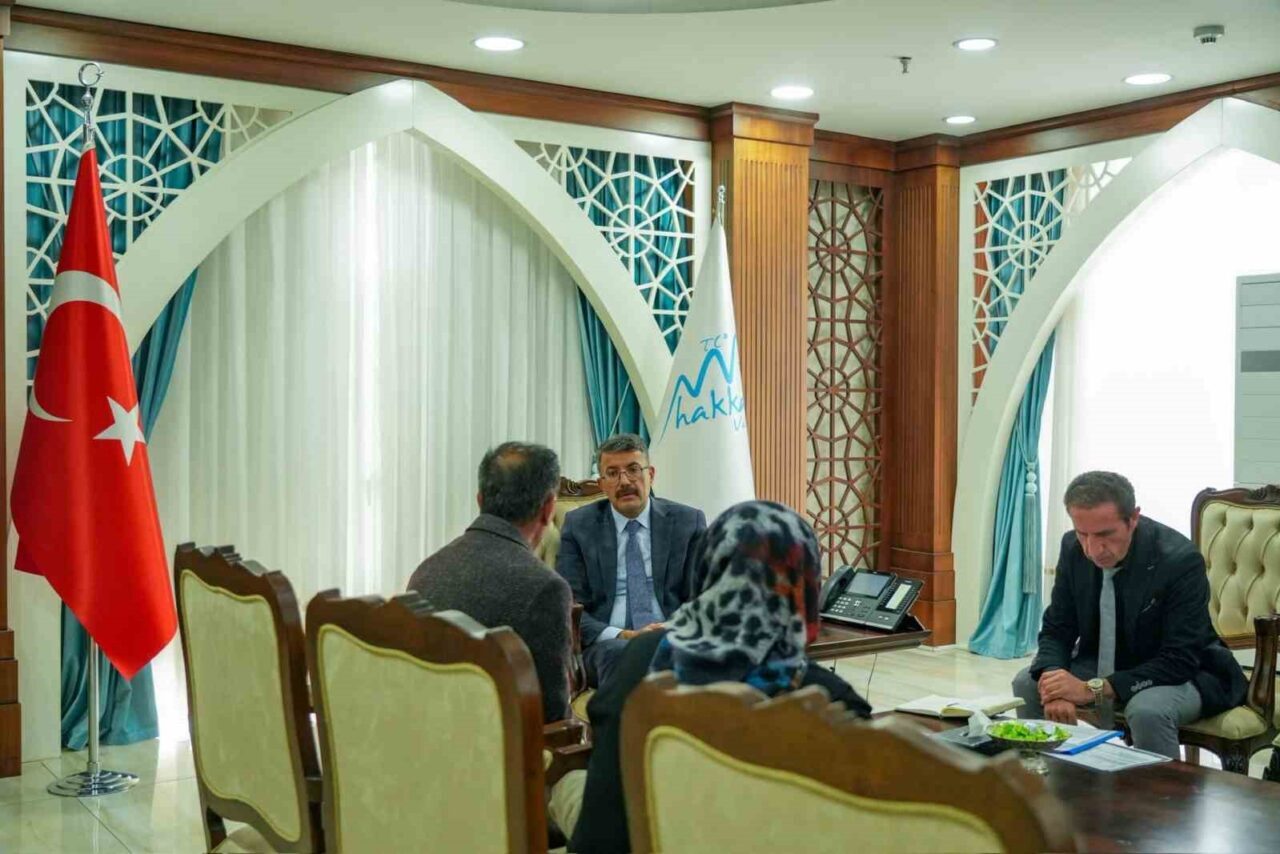 Vali Ali Çelik, Vatandaşların Taleplerini Dinleyerek Çözüm Üretmeye Devam Ediyor