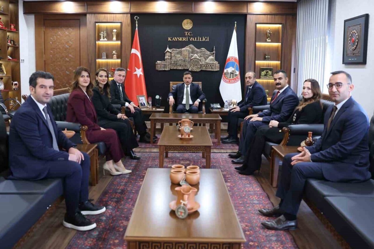 Kayseri Valisi Gökmen Çiçek, 24 Kasım Öğretmenler Günü dolayısıyla İl