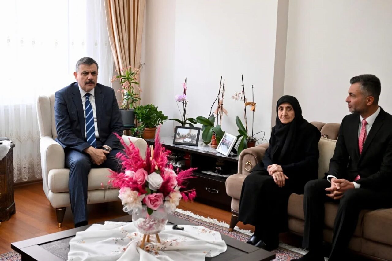 Erzurum Valisi Mustafa Çiftçi, 1991 yılında şehit olan Üsteğmen İsmail